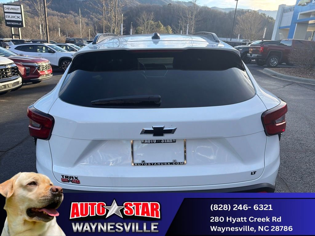 New 2025 Chevrolet Trax LT w/ LT Convenience Package image 4