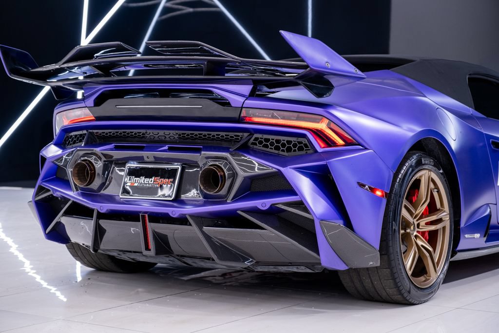 Used 2021 Lamborghini Huracan EVO RWD image 21