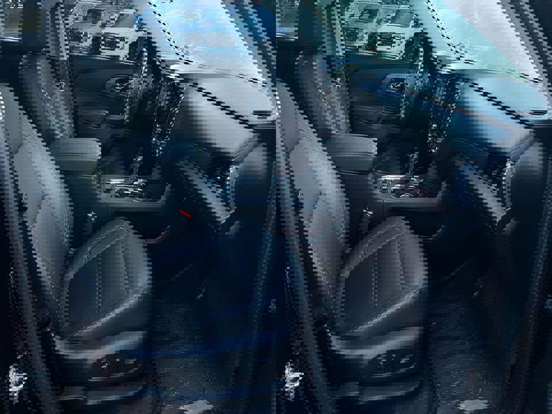 Used 2019 Chevrolet Traverse Premier w/ Redline Edition image 22