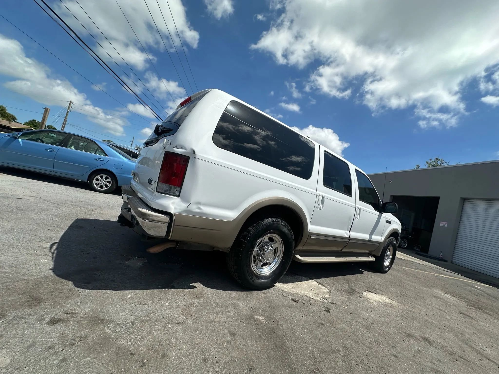 Used 2002 Ford Excursion Limited RWD image 4