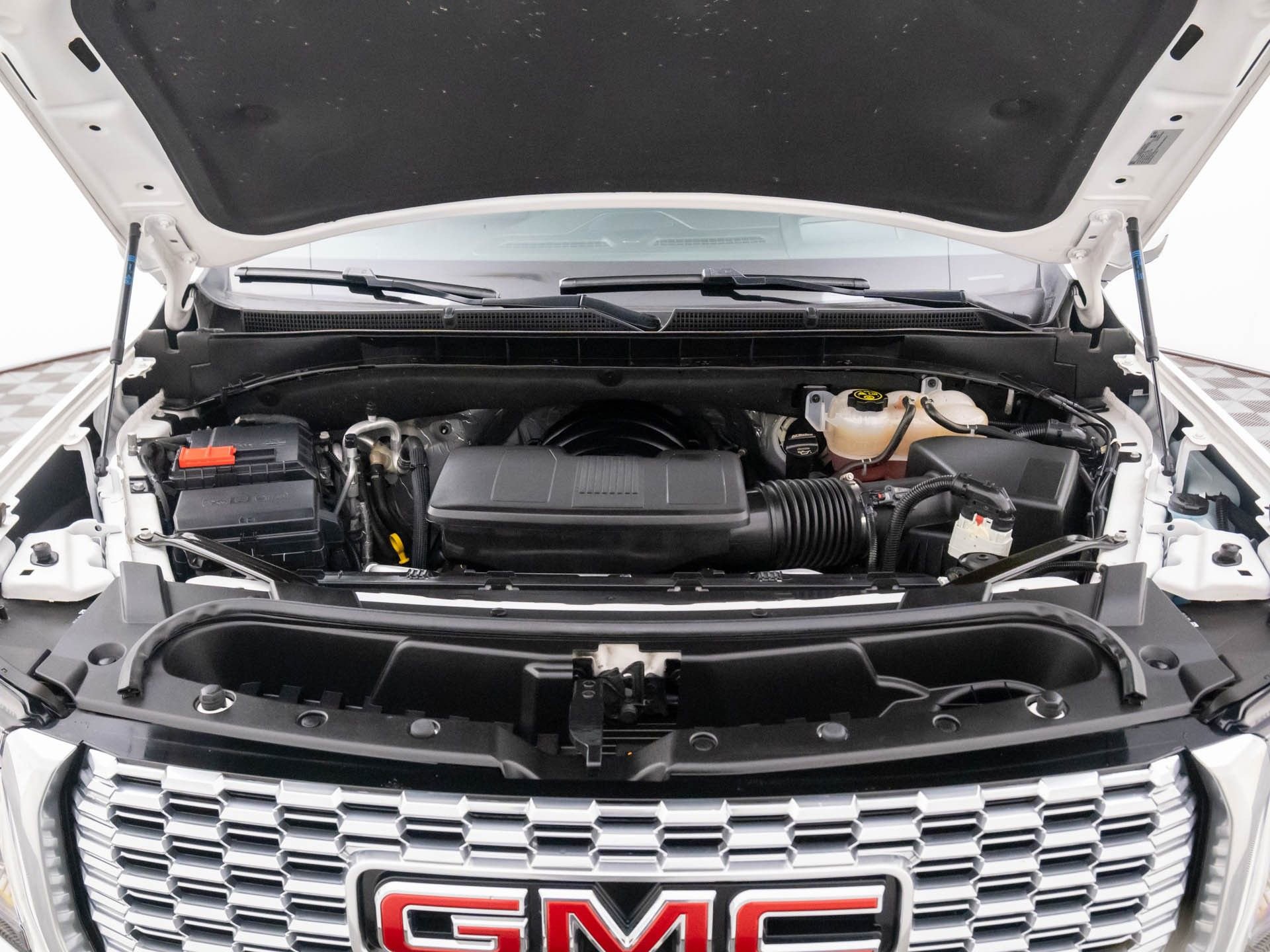 Used 2023 GMC Yukon Denali w/ Denali Reserve Package image 30