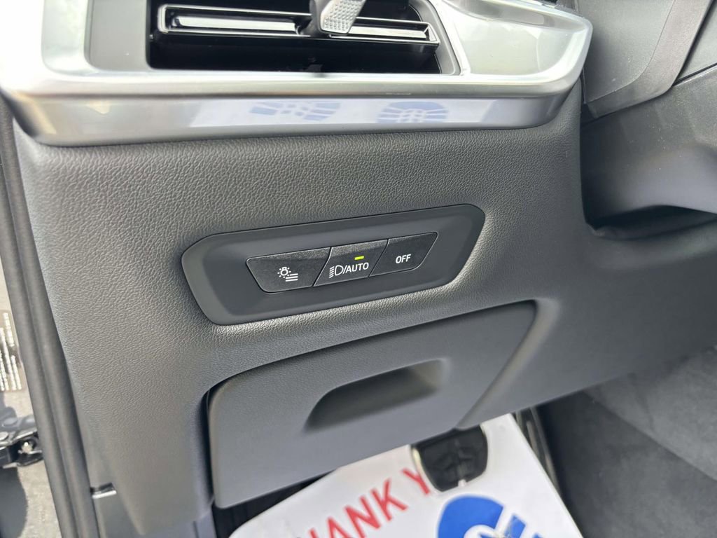 New 2026 BMW X5 xDrive40i w/ M Sport Package image 14