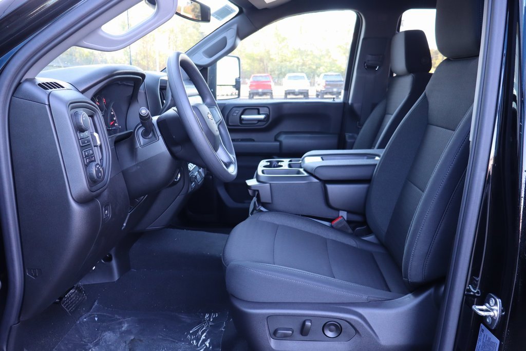 New 2025 Chevrolet Silverado 2500 Custom w/ Custom Value Package image 4