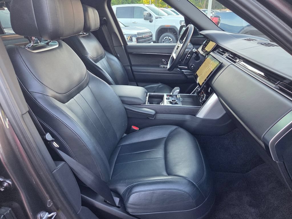 Used 2022 Land Rover Range Rover Long Wheelbase First Edition AWD/4WD image 28