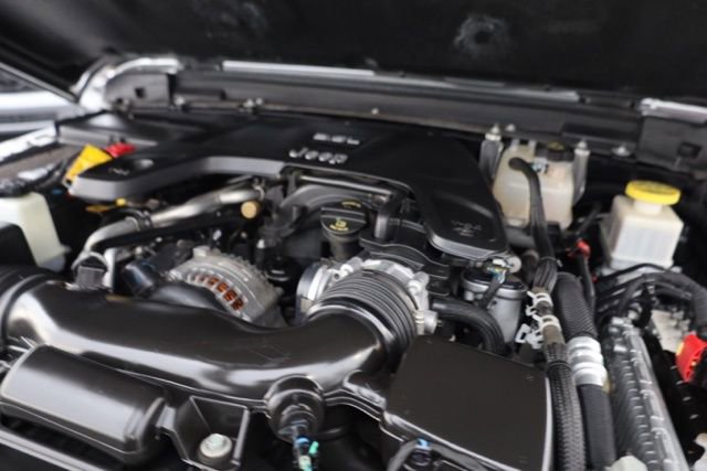 Used 2021 Jeep Gladiator Willys image 37