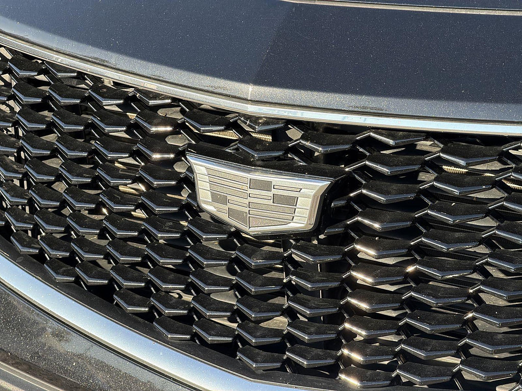 Used 2023 Cadillac XT4 Sport w/ LPO, Onyx Lite Package AWD/4WD image 31