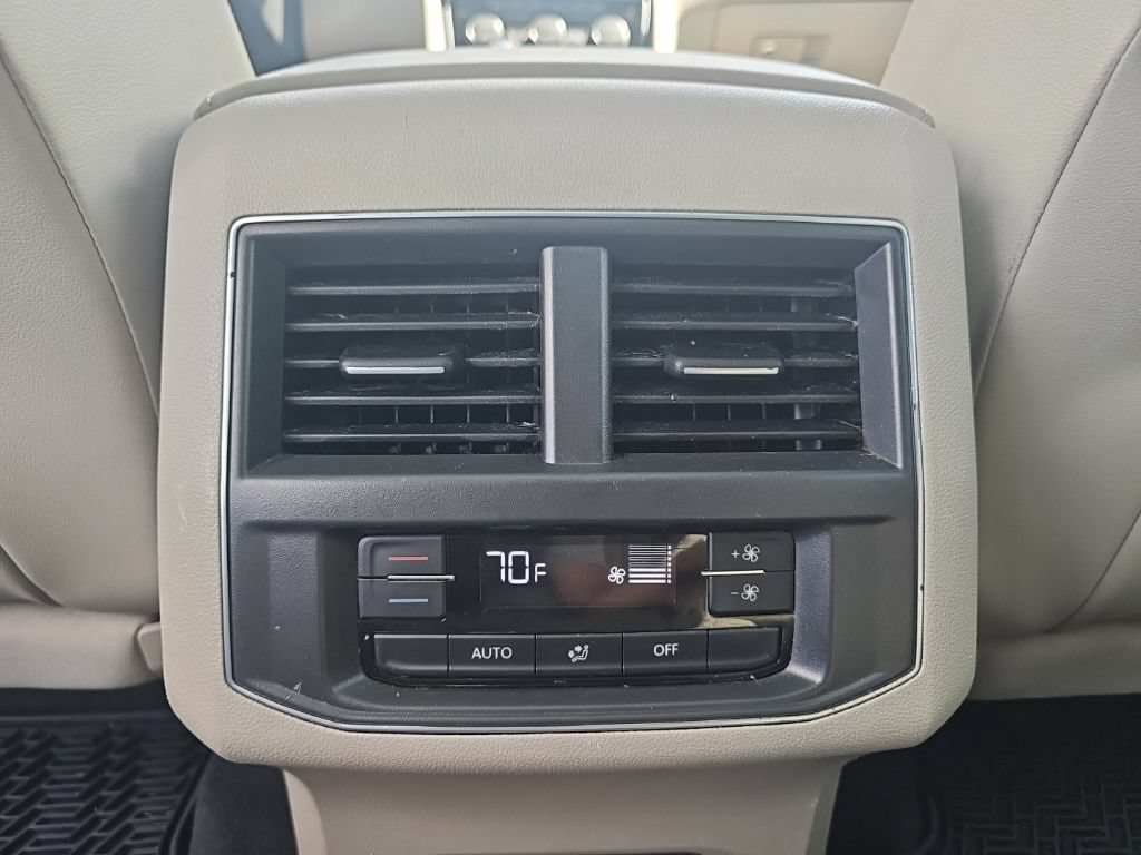 Used 2018 Volkswagen Atlas SEL FWD image 26