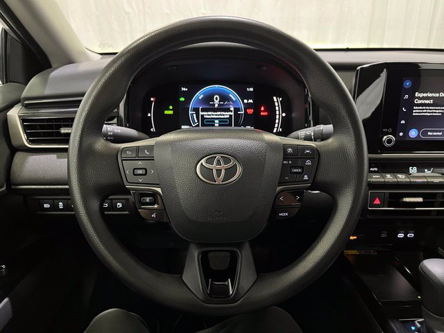 Certified 2025 Toyota Camry LE AWD/4WD image 17