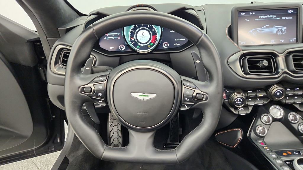 Used 2022 Aston Martin V8 Vantage Roadster image 20