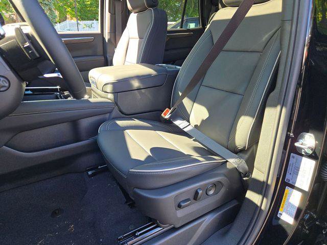 New 2026 Chevrolet Tahoe Premier w/ Sun And Tow Package AWD/4WD image 24