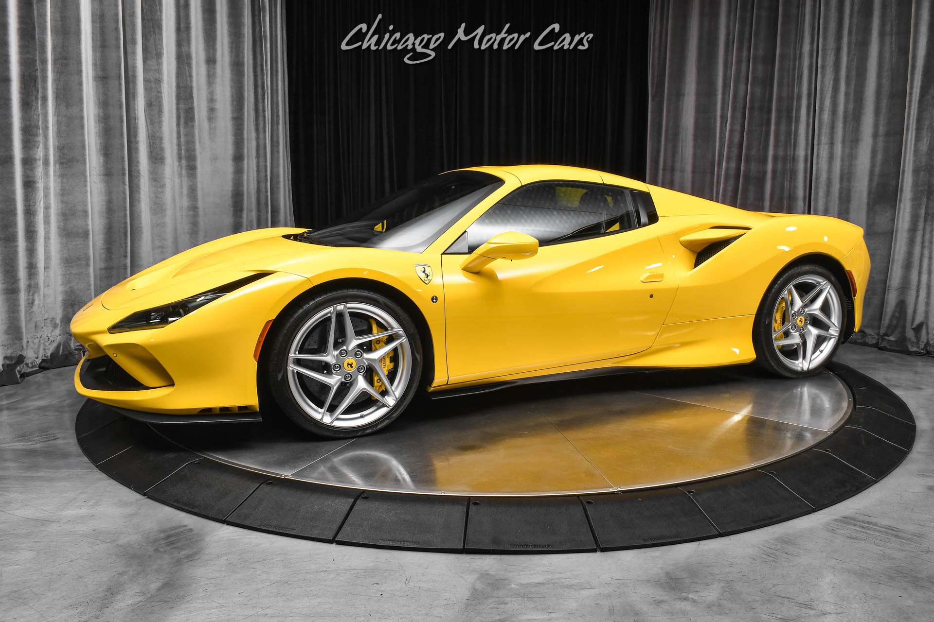 Used 2023 Ferrari F8 Tributo RWD image 33
