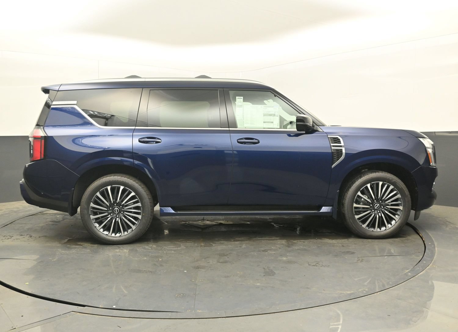 New 2025 Nissan Armada Platinum Reserve AWD/4WD image 8