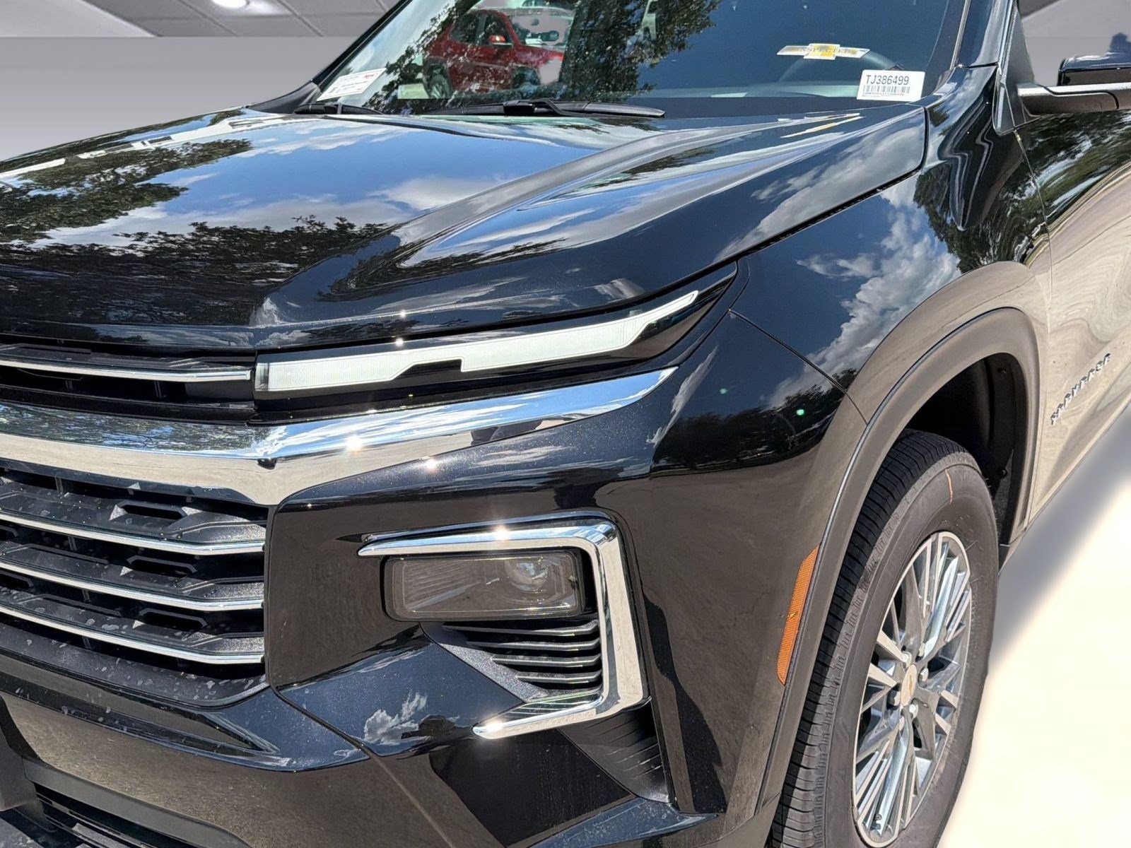New 2026 Chevrolet Traverse LT FWD image 12