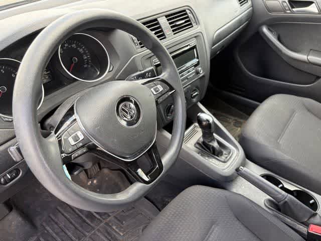 Used 2015 Volkswagen Jetta S FWD image 10