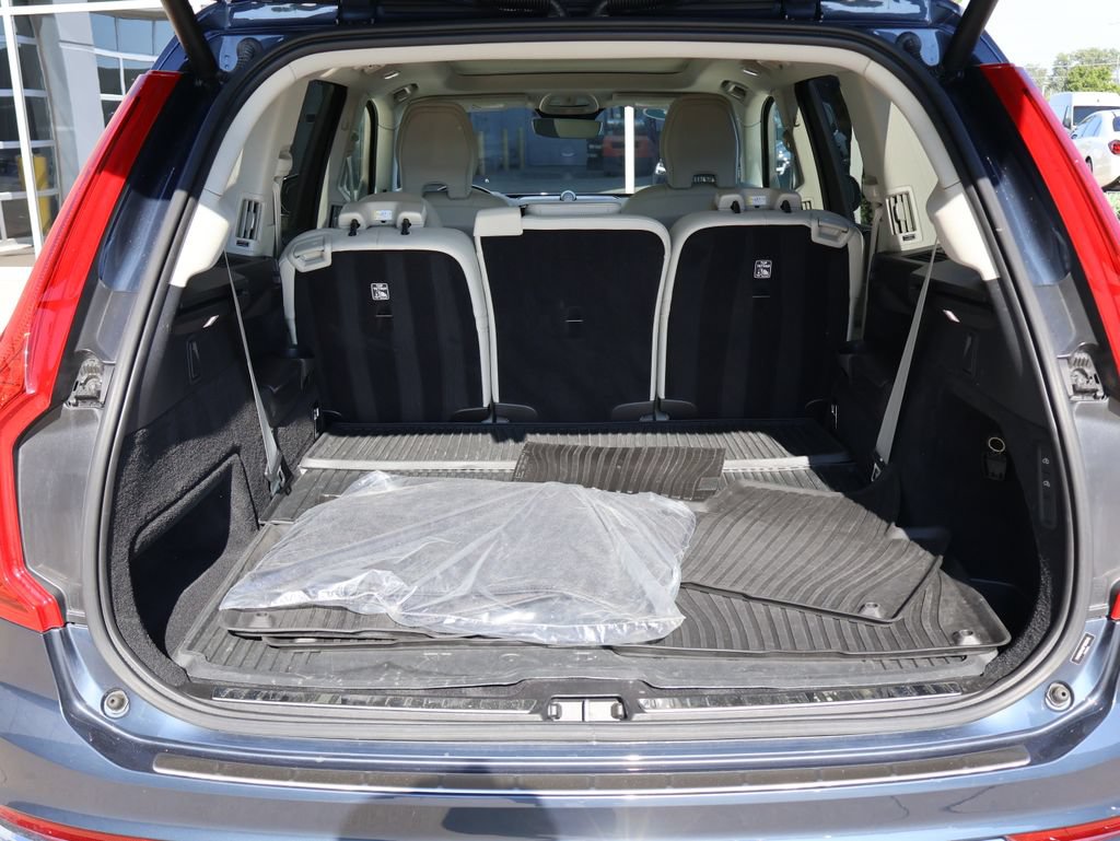Used 2023 Volvo XC90 B6 Ultimate AWD/4WD image 17