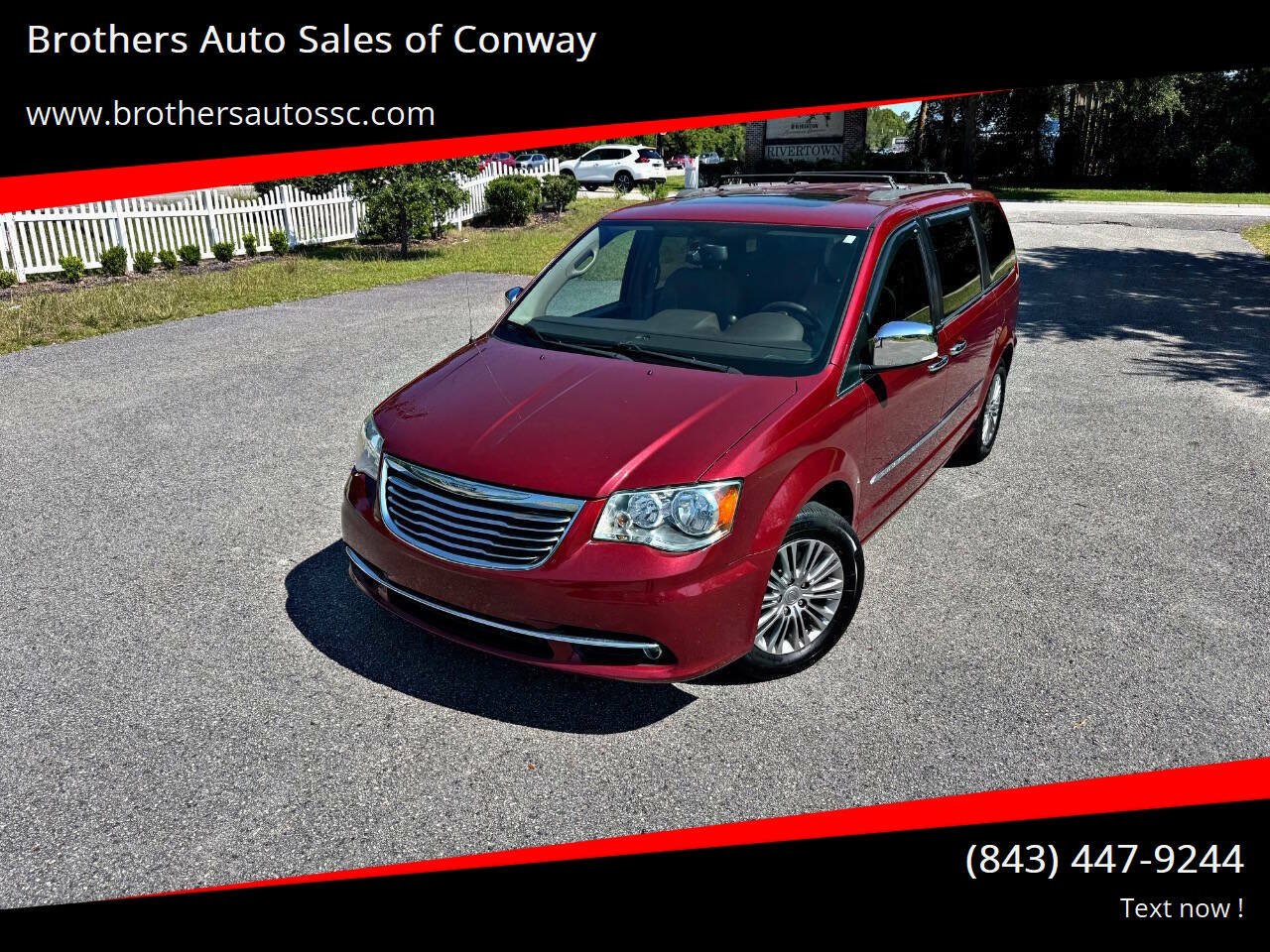 Used 2013 Chrysler Town & Country Touring-L w/ Entertainment Group #2