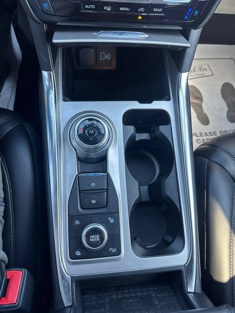 Used 2021 Ford Explorer Platinum w/ Equipment Group 601A AWD/4WD image 28