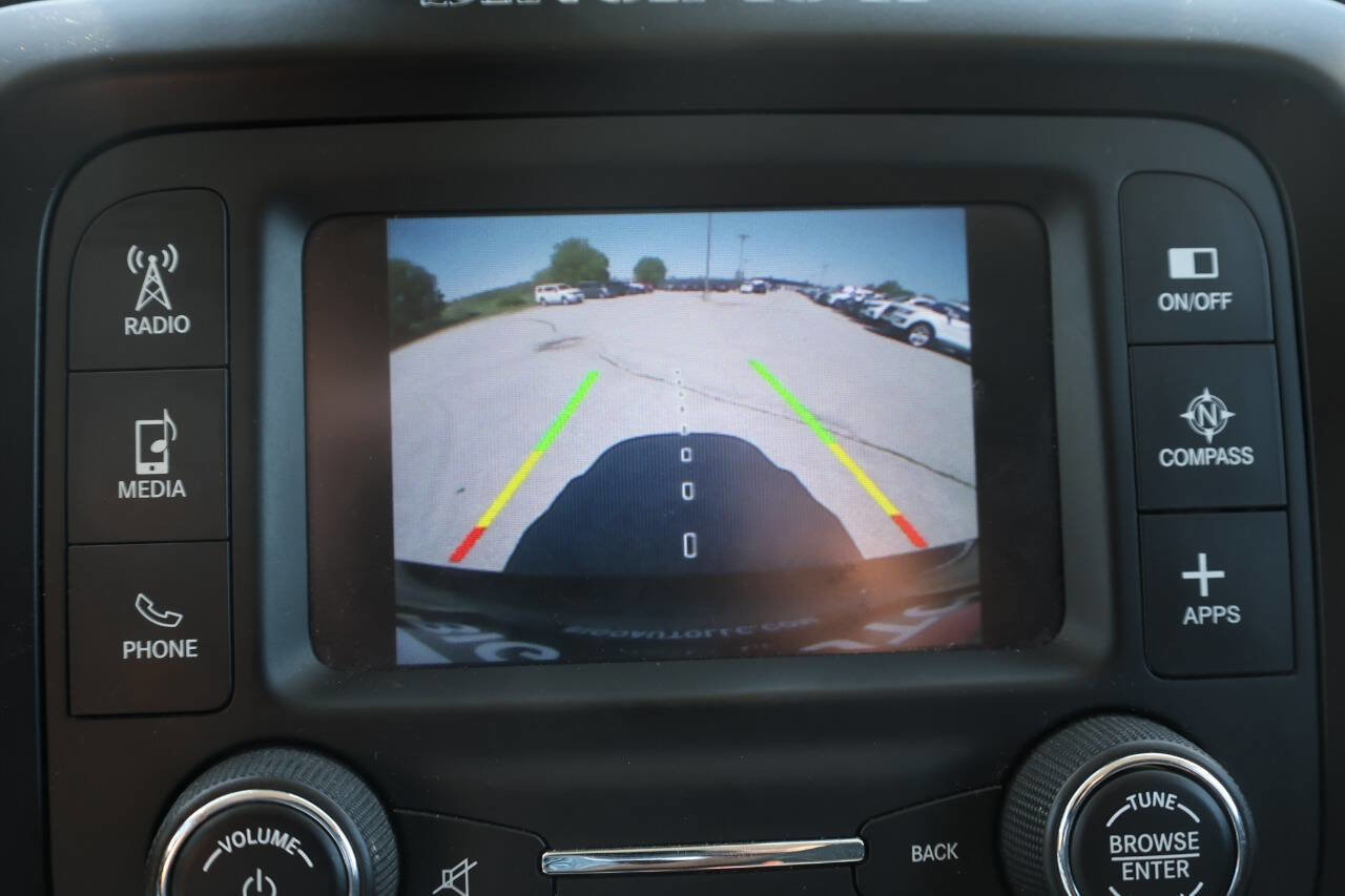 Used 2017 Jeep Renegade Latitude image 22