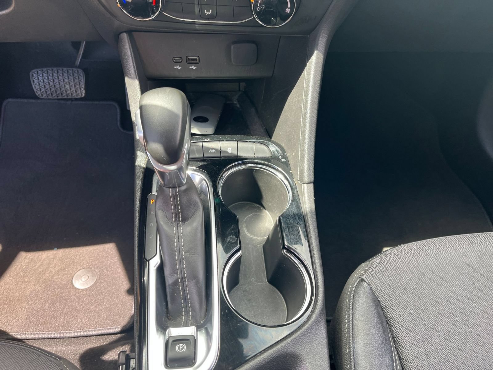 Used 2025 Buick Encore GX Preferred FWD image 38