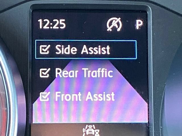 Used 2020 Volkswagen Tiguan SE w/ 3rd Row Seat Package AWD/4WD image 16