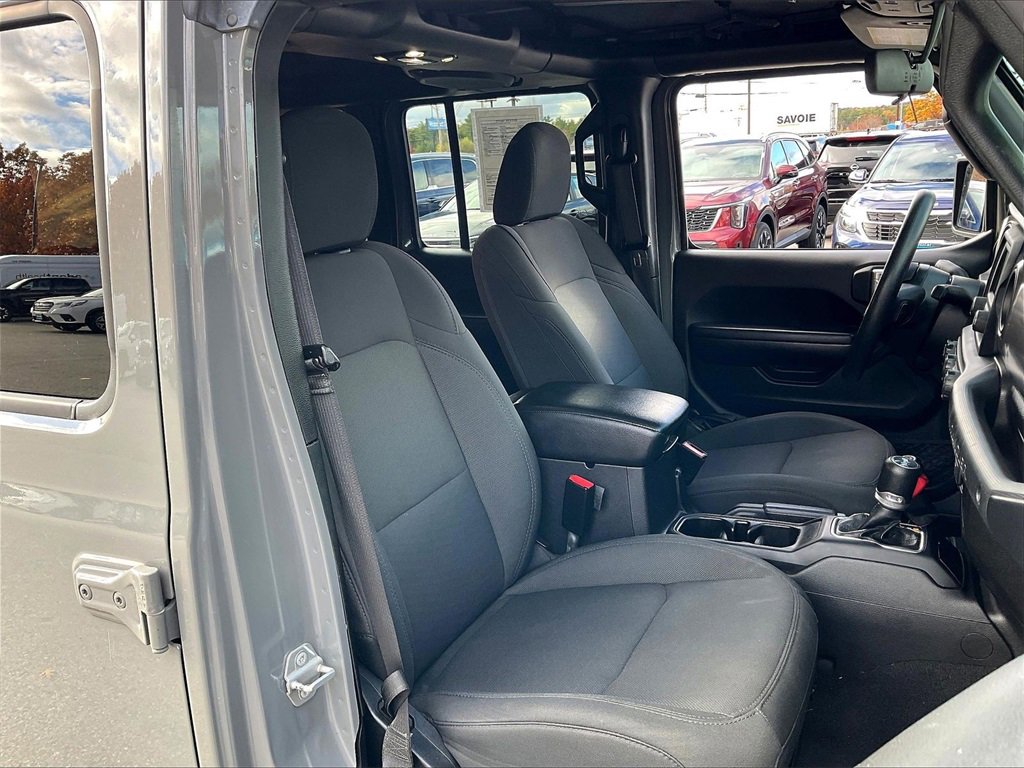 Used 2021 Jeep Wrangler Unlimited Sport image 10