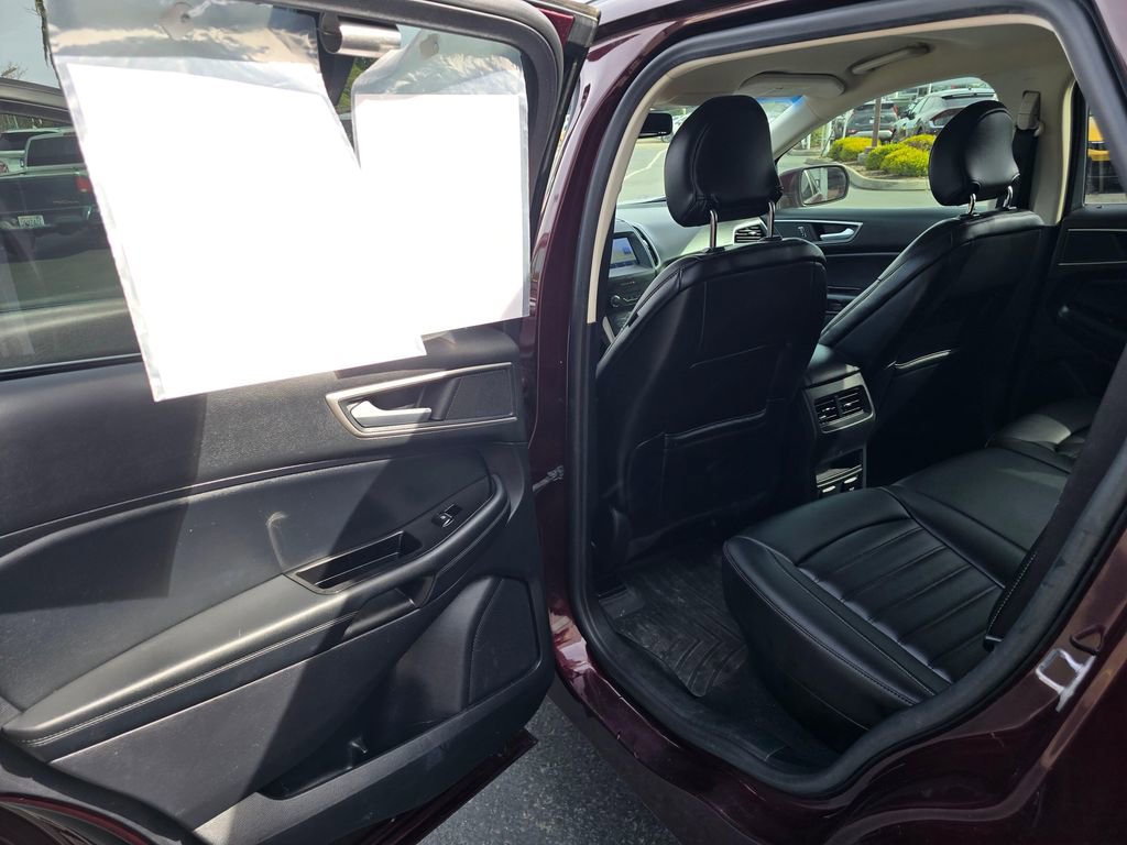 Used 2019 Ford Edge SEL w/ Equipment Group 201A image 9