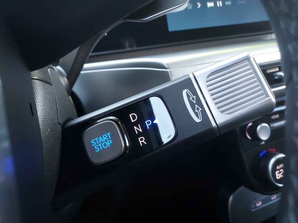 New 2026 Hyundai Ioniq 9 SE AWD/4WD image 28