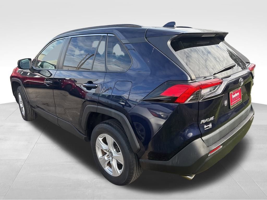 Used 2020 Toyota RAV4 XLE image 16