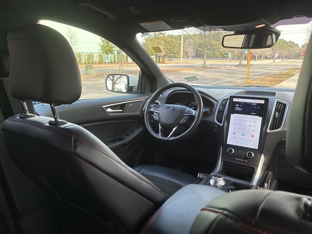 Used 2023 Ford Edge ST-Line image 24