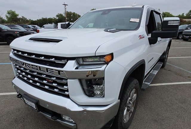 Used 2023 Chevrolet Silverado 3500 LTZ w/ LTZ Plus Package AWD/4WD image 3