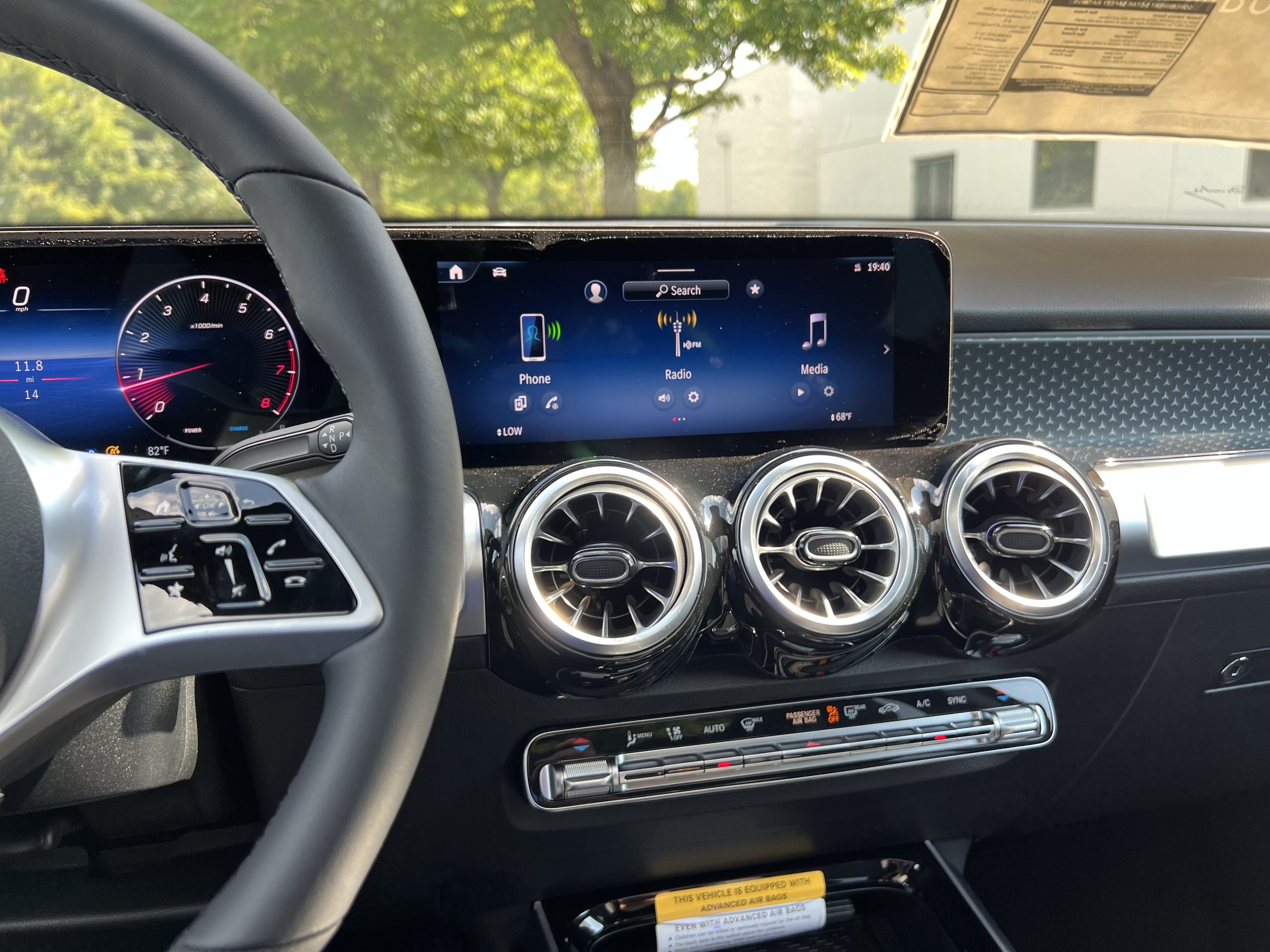 New 2026 Mercedes-Benz GLB 250 image 25