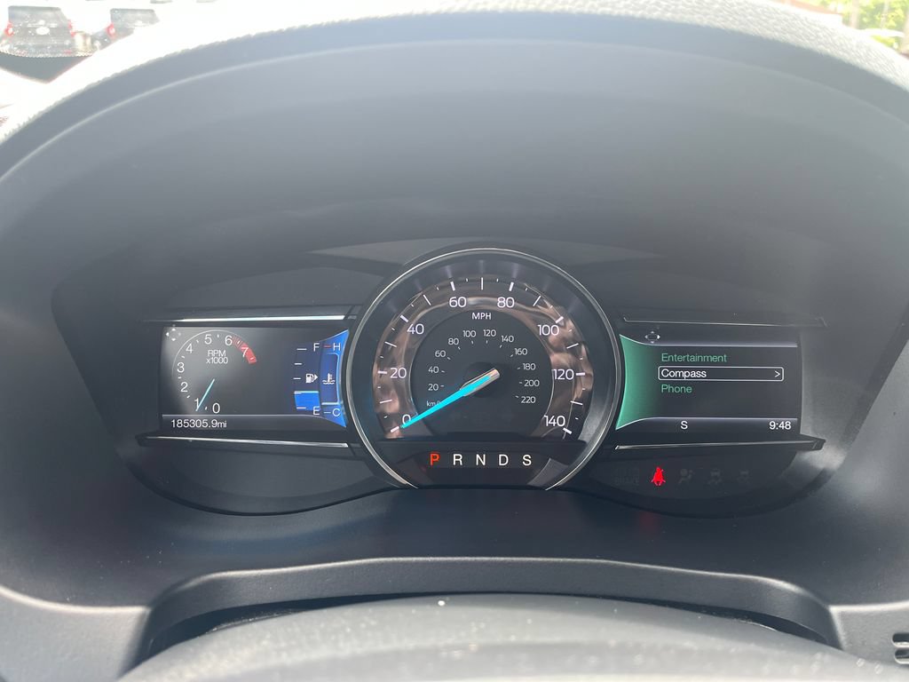 Used 2017 Ford Explorer XLT w/ Equipment Group 202A FWD image 15