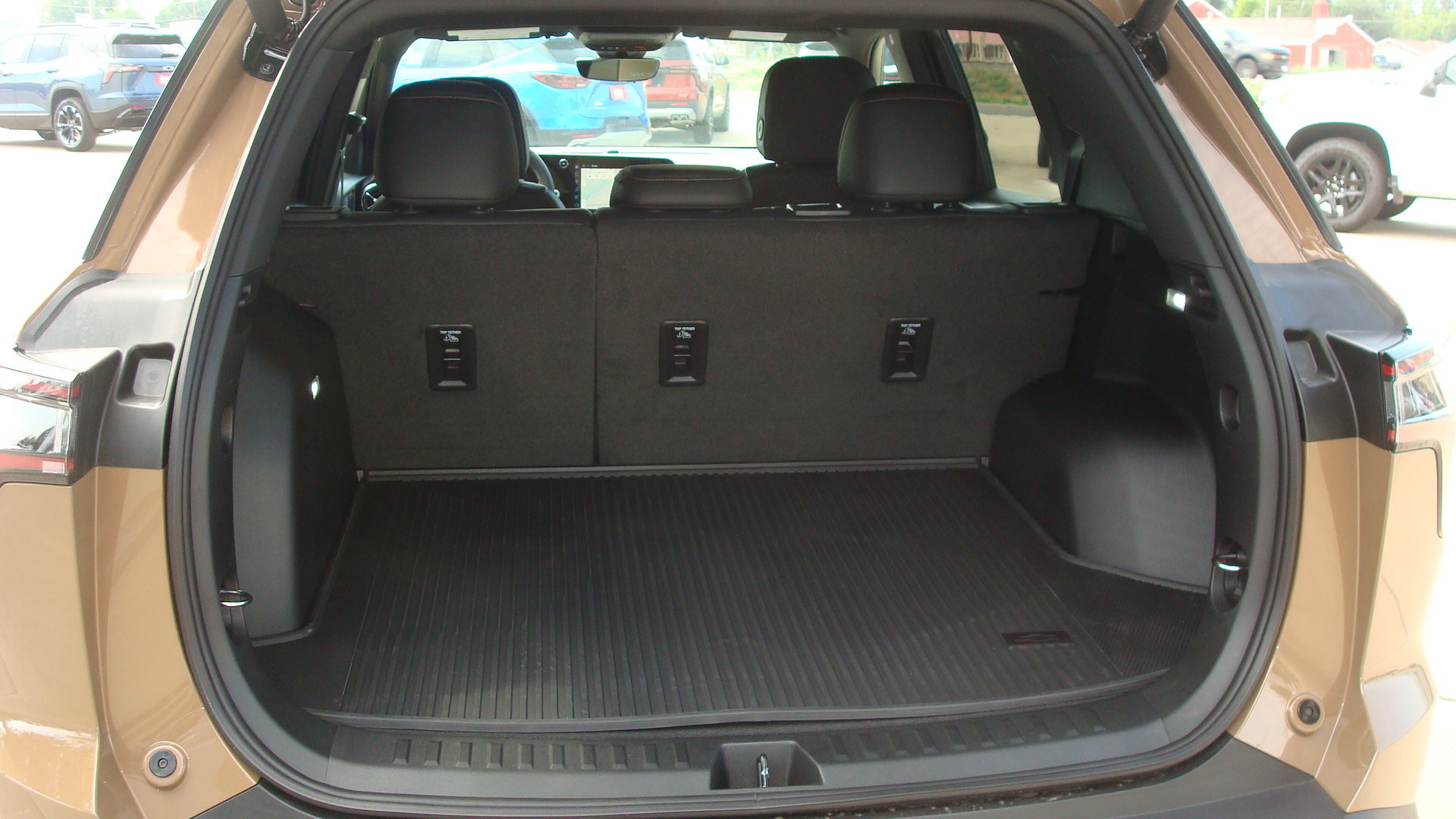 New 2027 Chevrolet Equinox ACTIV w/ Safety and Technology Package AWD/4WD image 12