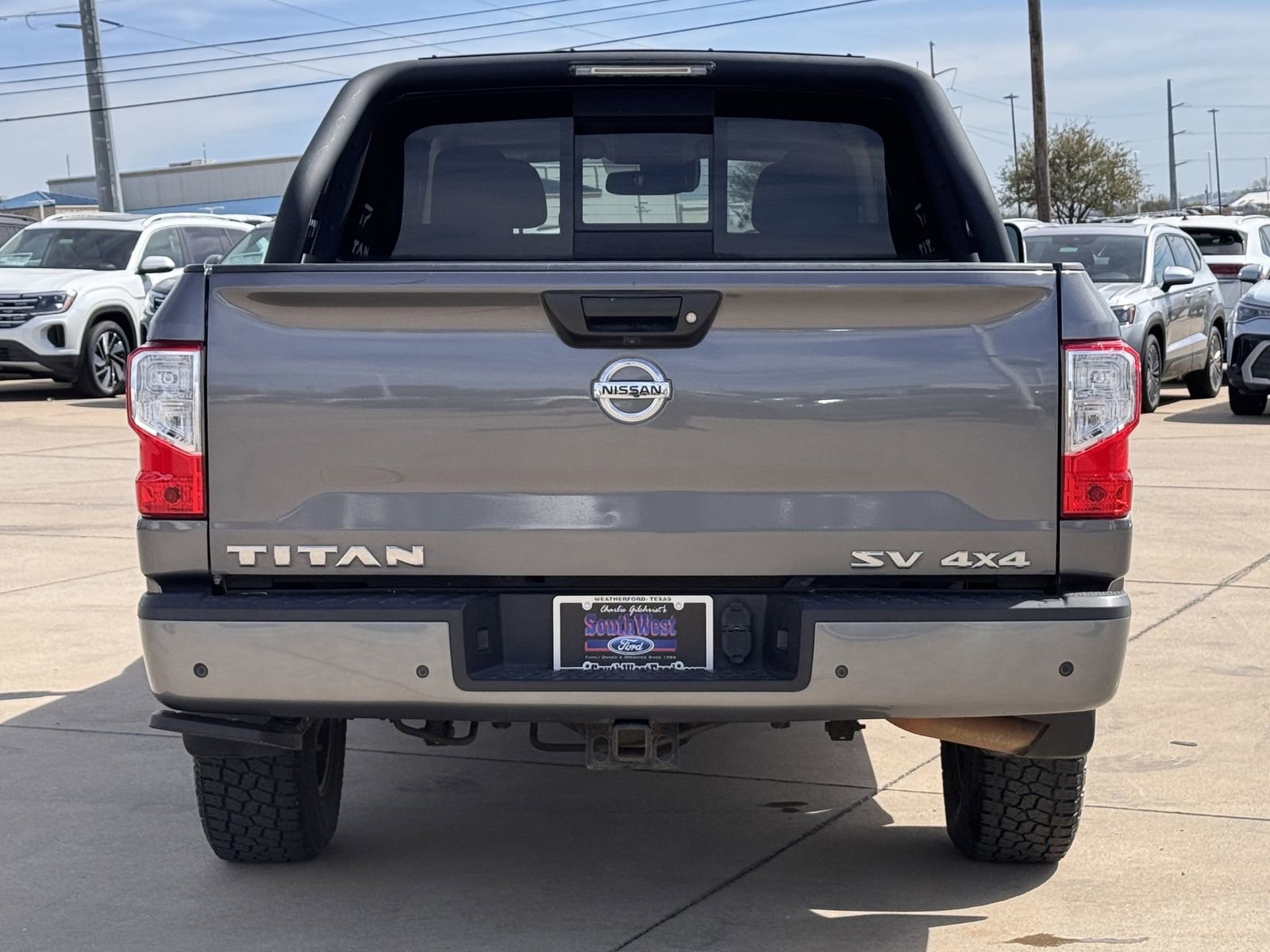 Used 2020 Nissan Titan SV w/ SV Convenience Package image 5