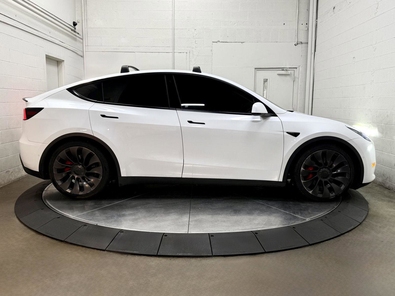 Used 2021 Tesla Model Y Performance AWD/4WD image 8