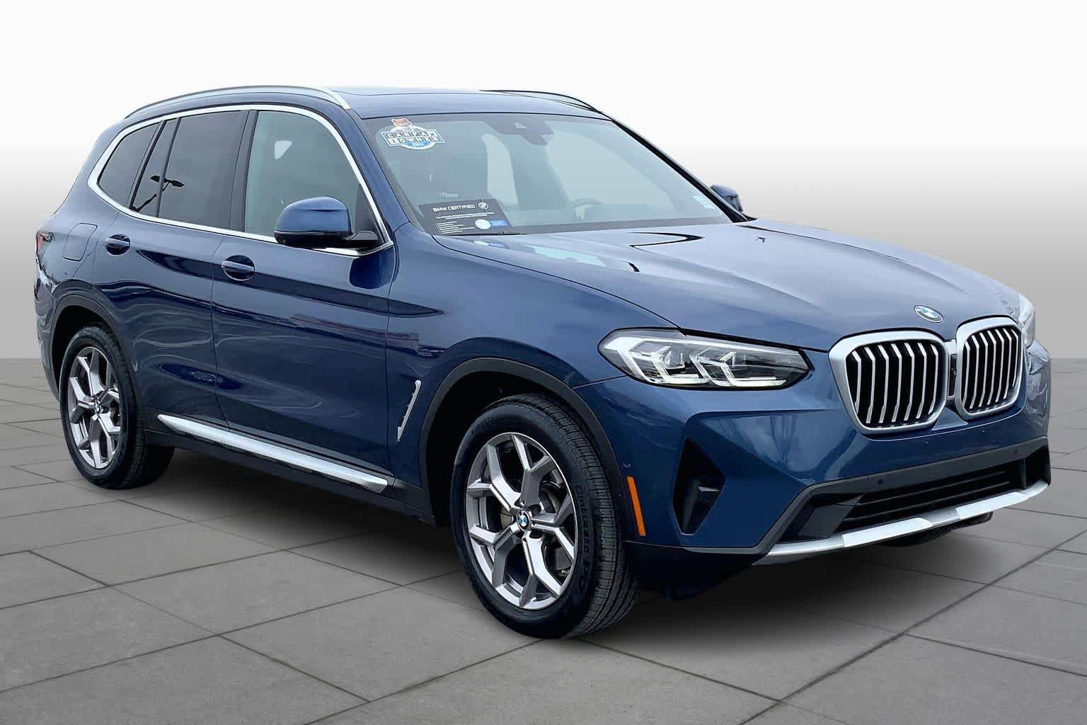 Used 2023 BMW X3 xDrive30i w/ Premium Package AWD/4WD image 2
