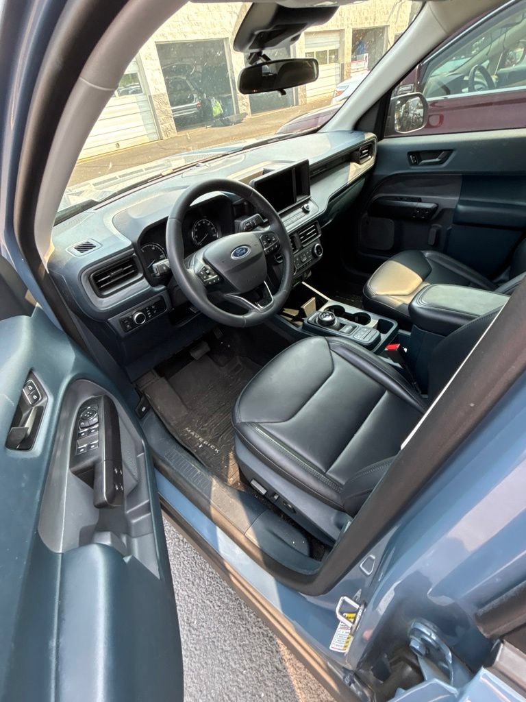 Used 2024 Ford Maverick Lariat w/ Black Appearance Package FWD image 5