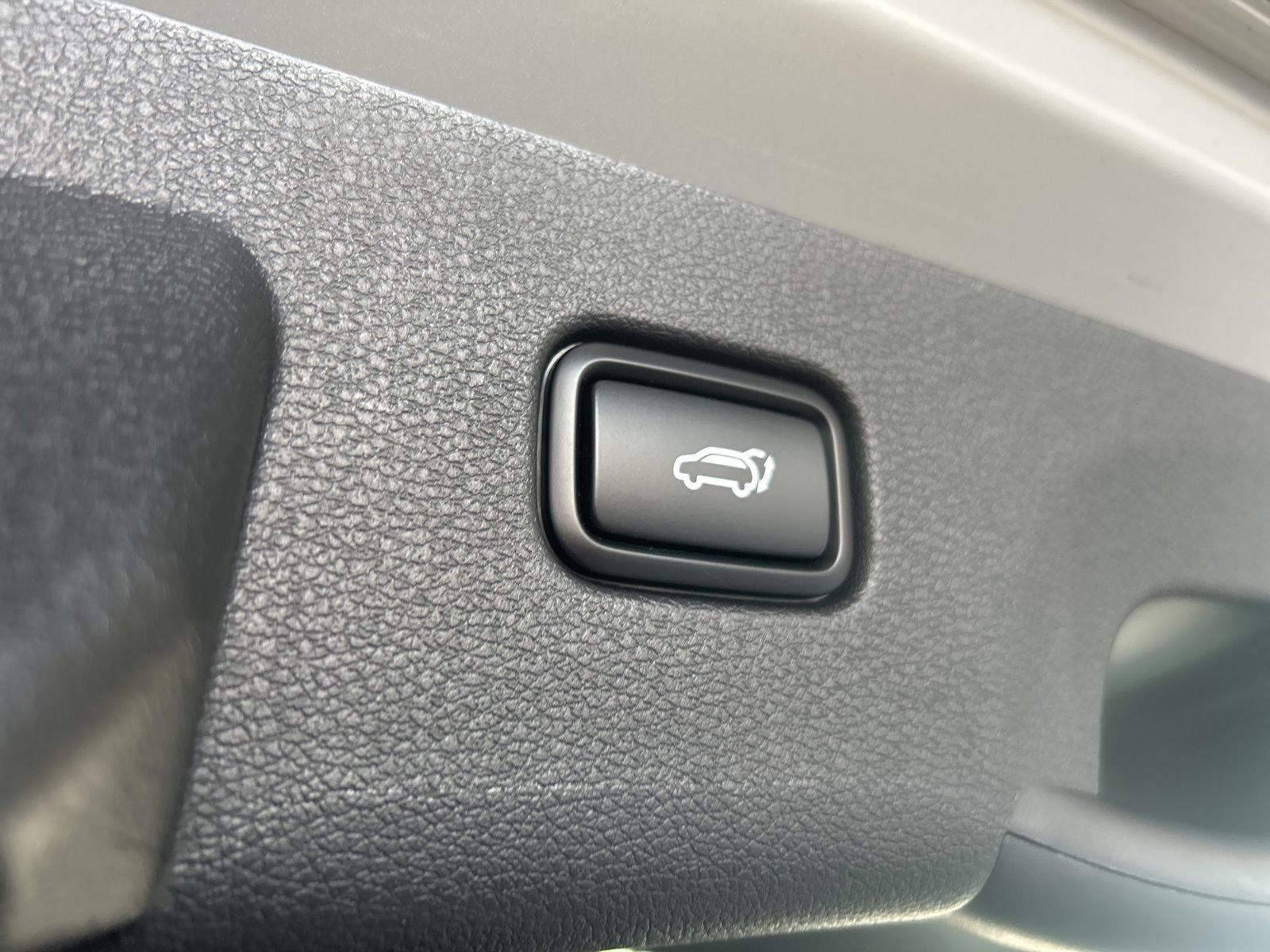 New 2026 Kia Sportage SX image 12