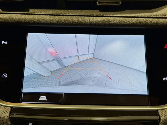 New 2025 Cadillac XT6 Luxury image 11