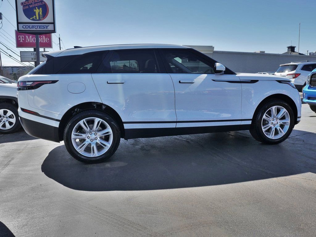 Used 2023 Land Rover Range Rover Velar S image 4