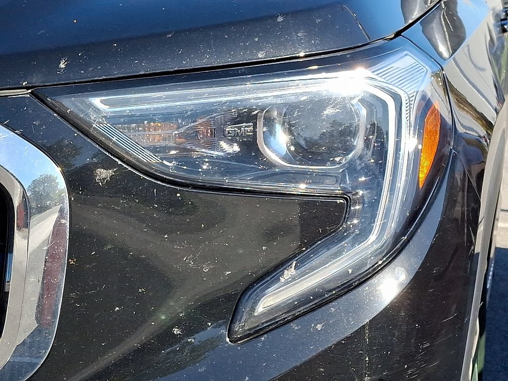 Used 2021 GMC Terrain SLT w/ Infotainment Package II AWD/4WD image 9