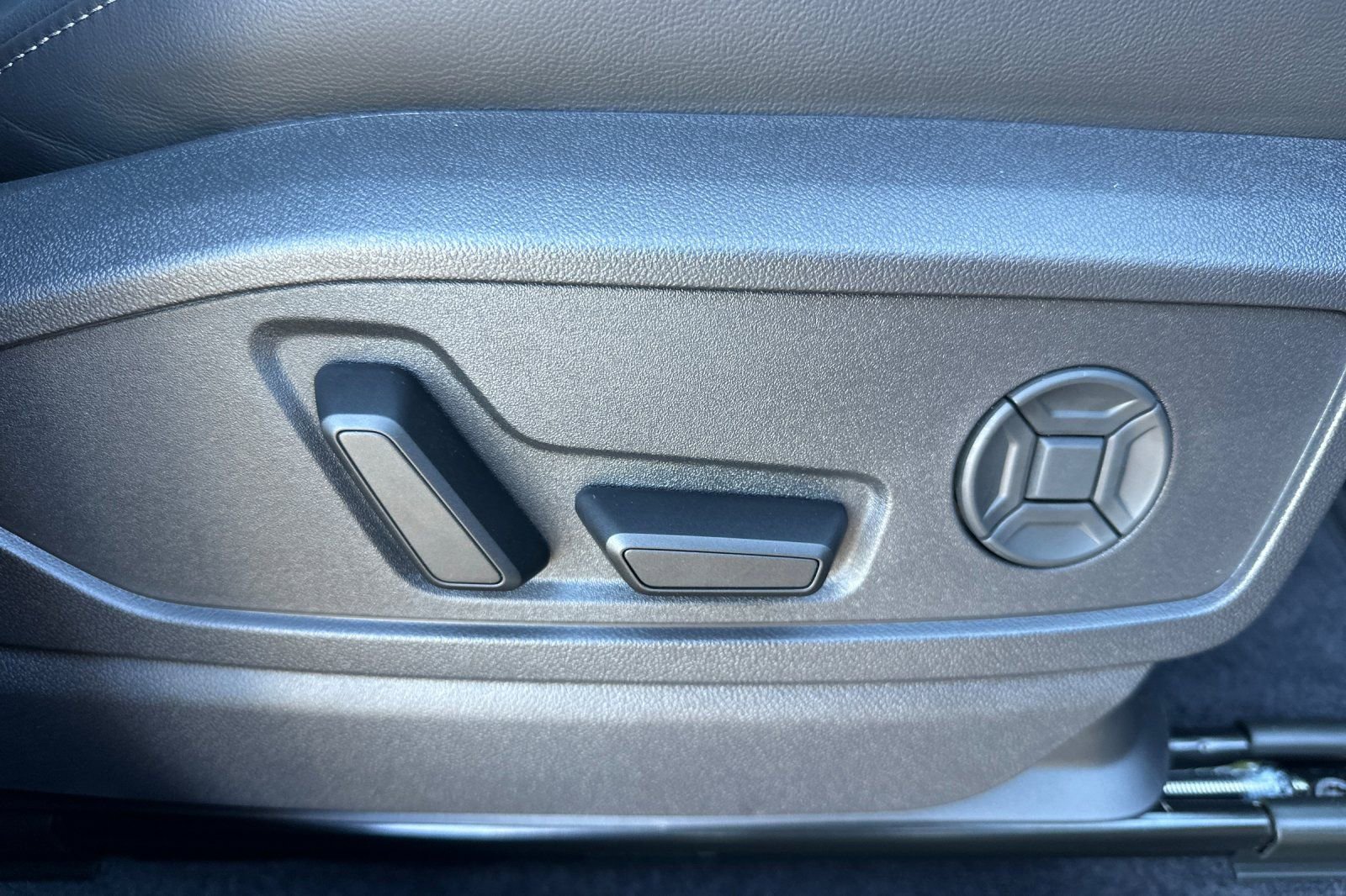 Used 2025 Audi Q5 Premium Plus w/ Premium Plus image 23