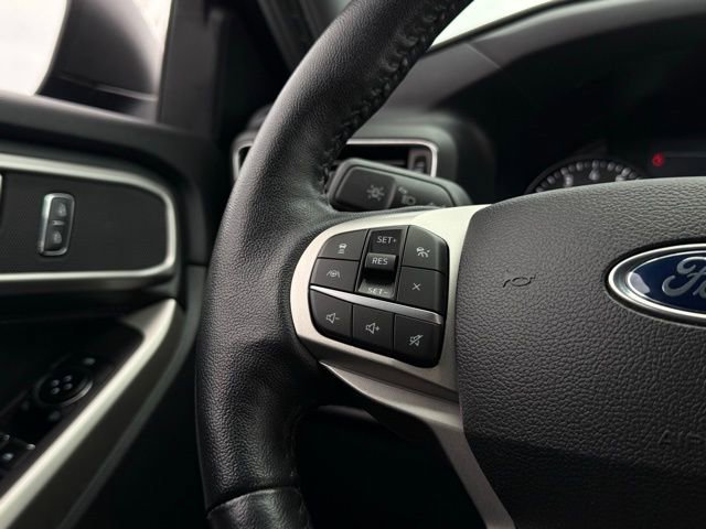 Used 2022 Ford Explorer XLT w/ Equipment Group 202A image 10