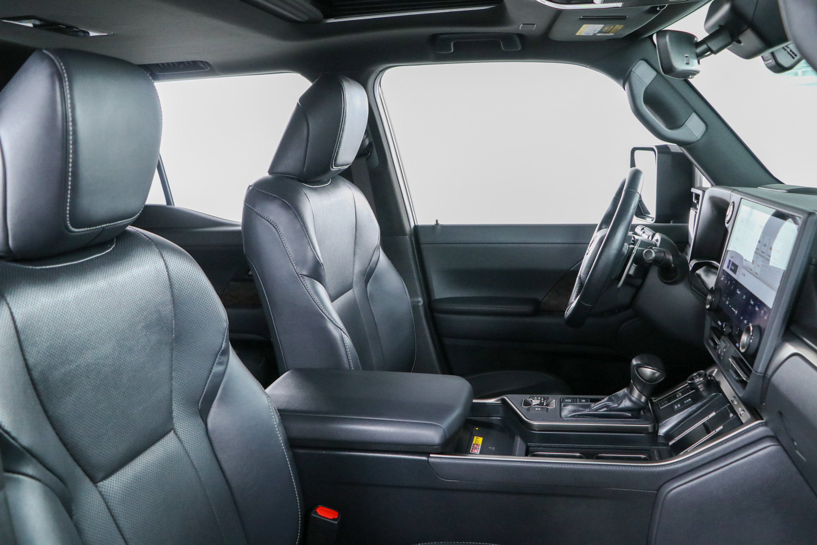 Used 2024 Lexus GX 550 w/ Accessory Package (Z1) AWD/4WD image 29