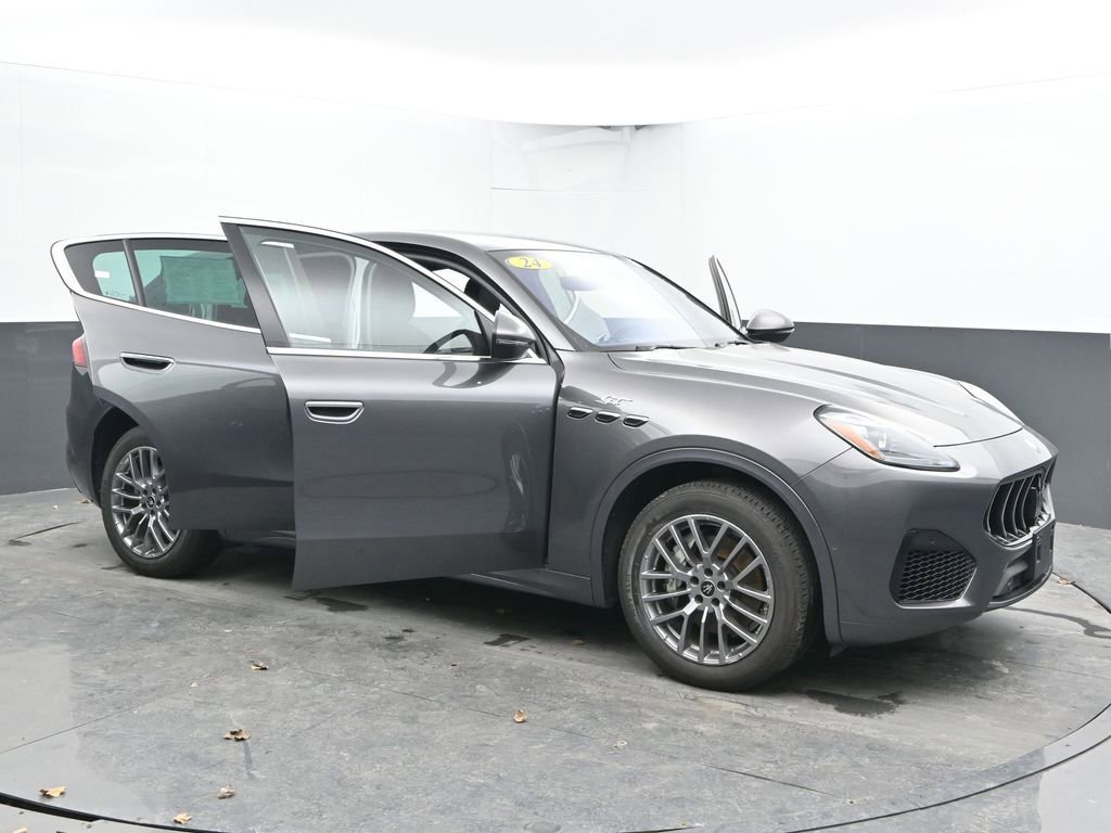 Used 2024 Maserati Grecale GT image 54