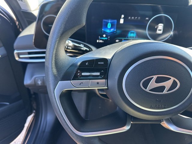 Used 2024 Hyundai Elantra SEL image 17