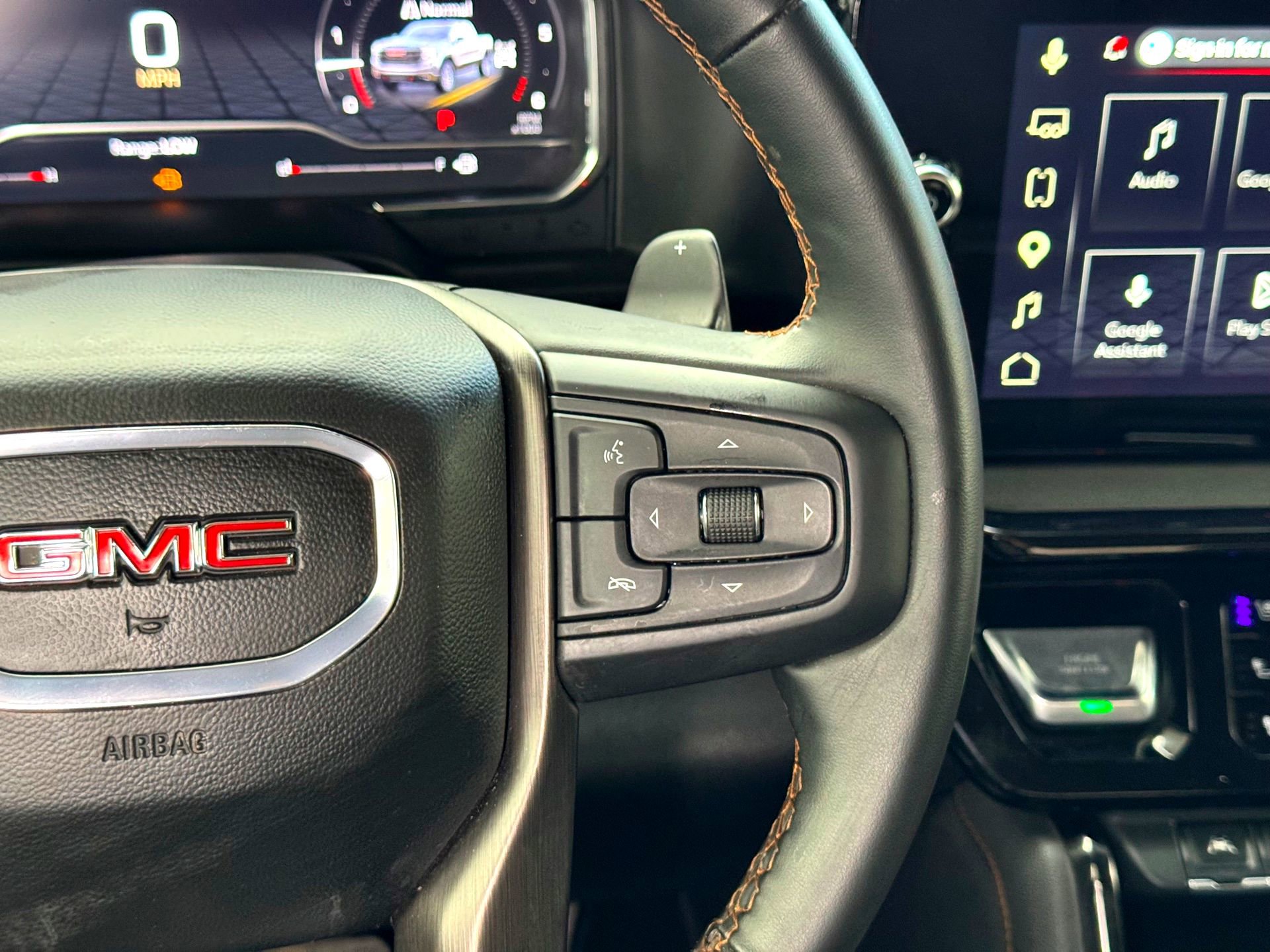 Used 2025 GMC Sierra 1500 AT4 image 24
