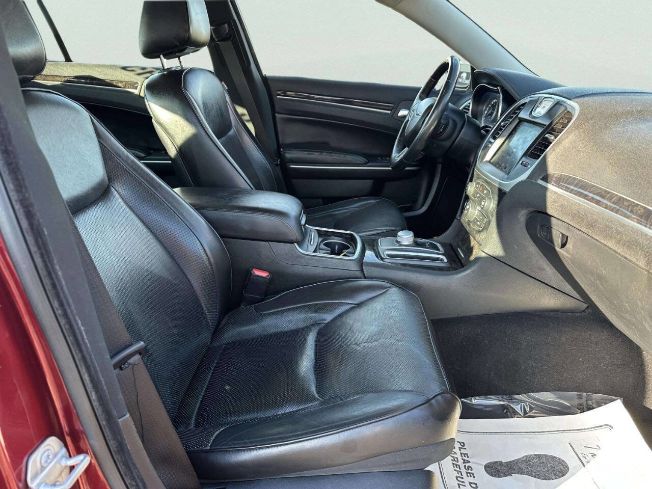 Used 2019 Chrysler 300 Limited image 22