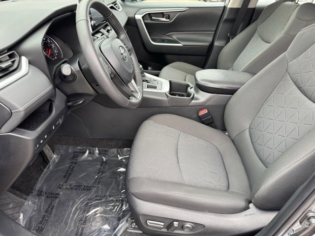 Certified 2022 Toyota RAV4 XLE image 5