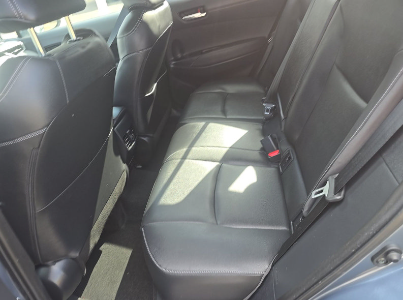 Used 2023 Toyota Corolla Cross XLE FWD image 10